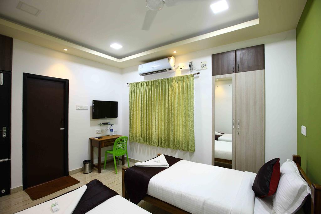 Sreedevi Residency Apartment *