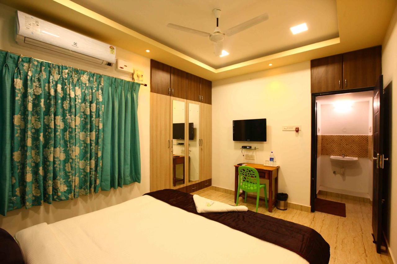 Apartment Sreedevi Residency *