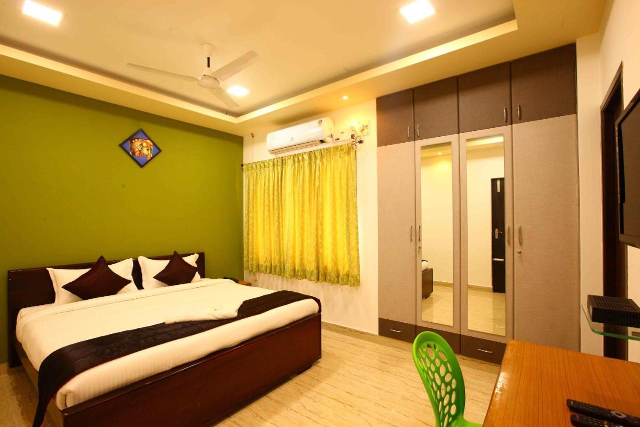 Apartment Sreedevi Residency *