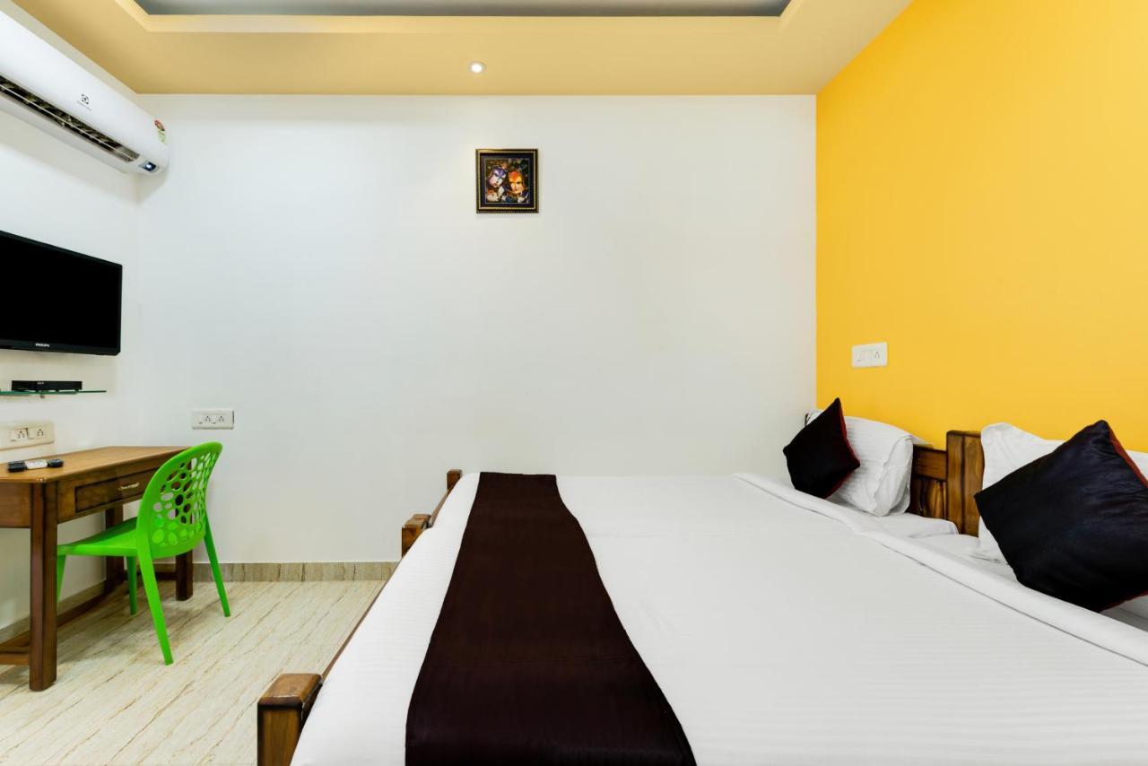 Apartment Sreedevi Residency *